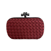 Bolsa Clutch Bottega Veneta Knot Cetim Vinho