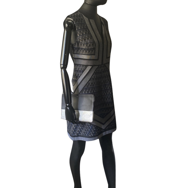 Clutch Celine Solo Pouch Couro Preta com Prata