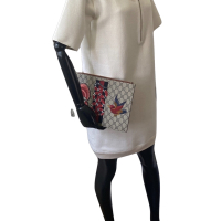 Bolsa Clutch Gucci GG Embellished