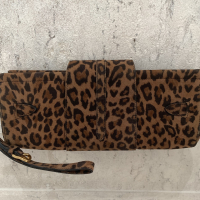 Bolsa Clutch Jimmy Choo TULITA suede Onça