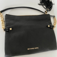 Bolsa Clutch Michael Kors Couro Preta