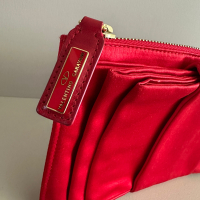 Clutch Valentino em Cetim com Laço Vermelha