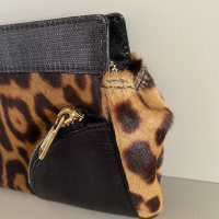 Bolsa Clutch Yves Saint Laurent Leopardo