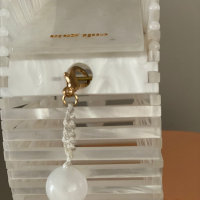 Bolsa Cult Gaia Acrílico Branco