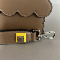 Bolsa Fendi Kan I Caramelo