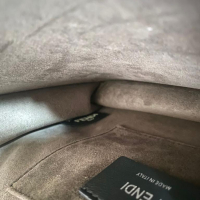 Bolsa Fendi Kan I Caramelo