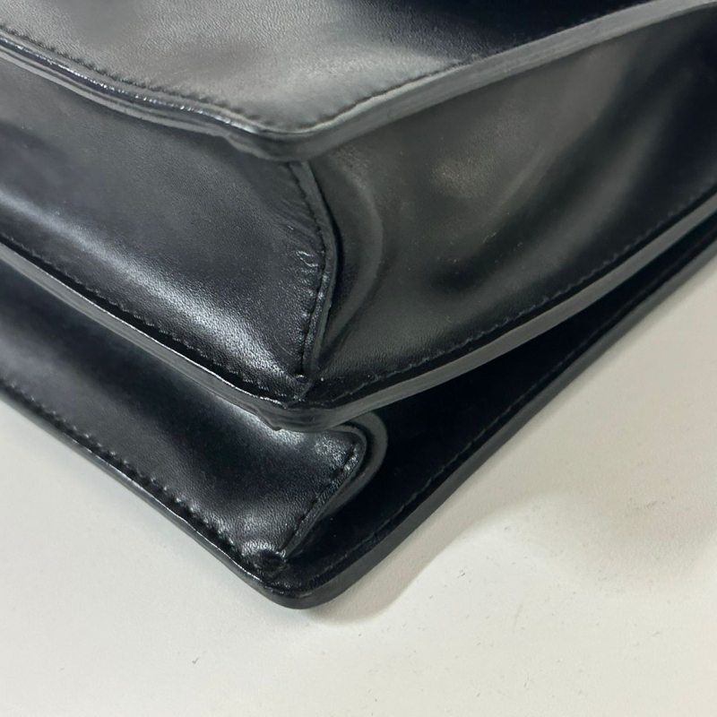 Bolsa Fendi Kan I Preta