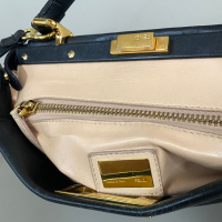 Bolsa Fendi Peekaboo Preta