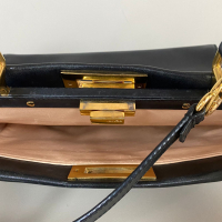 Bolsa Fendi Peekaboo Preta