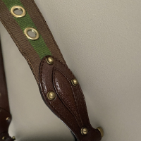 Bolsa Gucci Horsebit Embellished Marrom