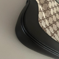 Bolsa Gucci Jackie Lobo Monograma