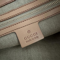 Bolsa Gucci Jackie Ráfia e Couro