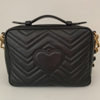 Bolsa Gucci Marmont GG Matellassê Preta 