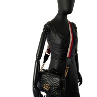 Bolsa Gucci Marmont GG Matellassê Preta 