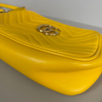 Bolsa Gucci Marmont Small Amarela