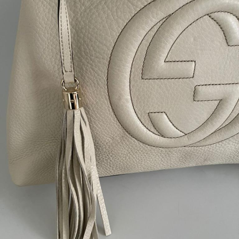 Bolsa Gucci Shoulder Soho Chain Off-White