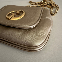 Bolsa Gucci Small Chain Crossbody Dourada Metalizada