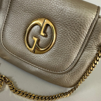 Bolsa Gucci Small Chain Crossbody Dourada Metalizada