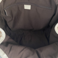 Bolsa Gucci Sukey Medium Monograma