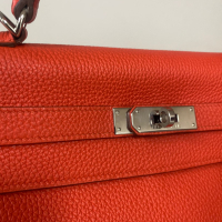Bolsa Hermès Kelly 32 Couro Togo Coral - Ferragens Prateadas 