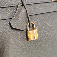 Bolsa Hermès Kelly 40 Verde Militar 