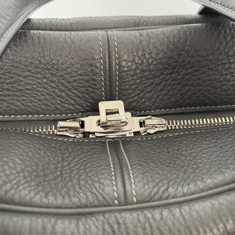 Bolsa Hermes Vitória II Couro Clemence Cinza Bolsa Hermes Vitória II Couro Clemence Cinza