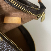 Bolsa Louis Vuitton Mini Pochette Canvas Monograma