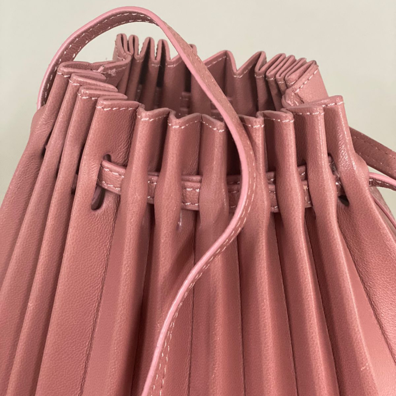 Bolsa Mansur Gavriel Bucket Rosa