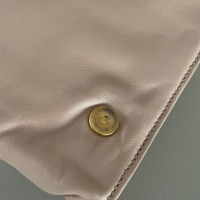 Bolsa Pochette Miu Miu Matelassê Cipria 