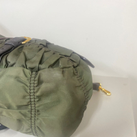 Bolsa Prada Tessuto Gaufre Verde