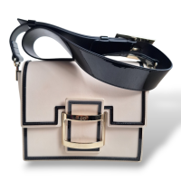 Bolsa Roger Vivier Preta e branca