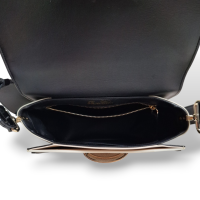 Bolsa Roger Vivier Preta e branca