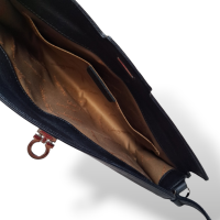 Bolsa Salvatore Ferragamo Gancini Couro Preta