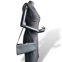 Bolsa Salvatore Ferragamo Gancini Couro Preta