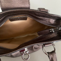 Bolsa Salvatore Ferragamo Marisa Mini Metalizada
