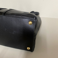 Bolsa Salvatore Ferragamo Shoulder Couro Preta
