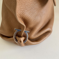 Bolsa Salvatore Ferragamo Sofia Caramelo