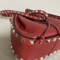 Bolsa Valentino Rockstud Drawstring Vermelha