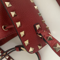 Bolsa Valentino Rockstud Drawstring Vermelha