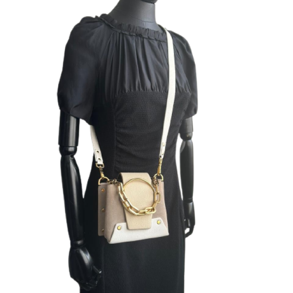 Bolsa Yuzefi Delila Suede Cinza 