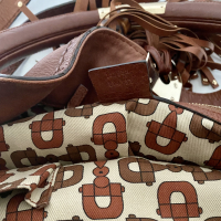 Bolsa Gucci Indy Babouska Couro Marrom