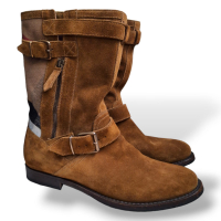 Bota Burberry Marrom Xadrez-37