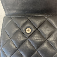 Carteira Chanel Interlocking CC Lambskin Preta