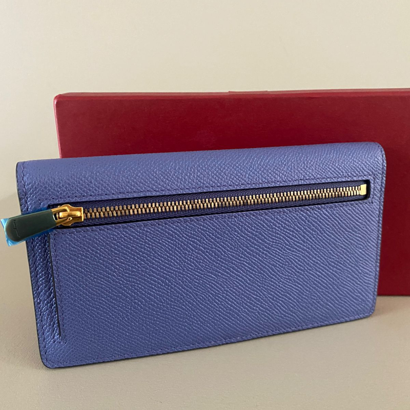 Carteira Salvatore Ferragamo Continental Azul - Nunca usada.