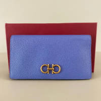 Carteira Salvatore Ferragamo Continental Azul - Nunca usada.