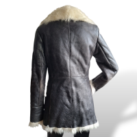 Casaco Prada Couro Cinza - Pelo de Carneiro - 38