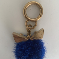 Charm Fendi Monster Azul