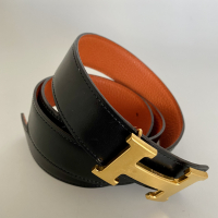 Cinto Hermès Constance Dupla face preto e laranja