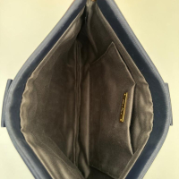 Clutch Miu Miu Matelassê Azul