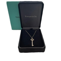 Colar Tiffany & Co Prata Chave
